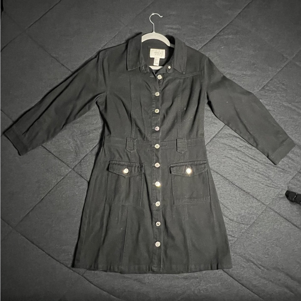 Forever21 Black Denim Dress 👗 Mid-Length sleeves.